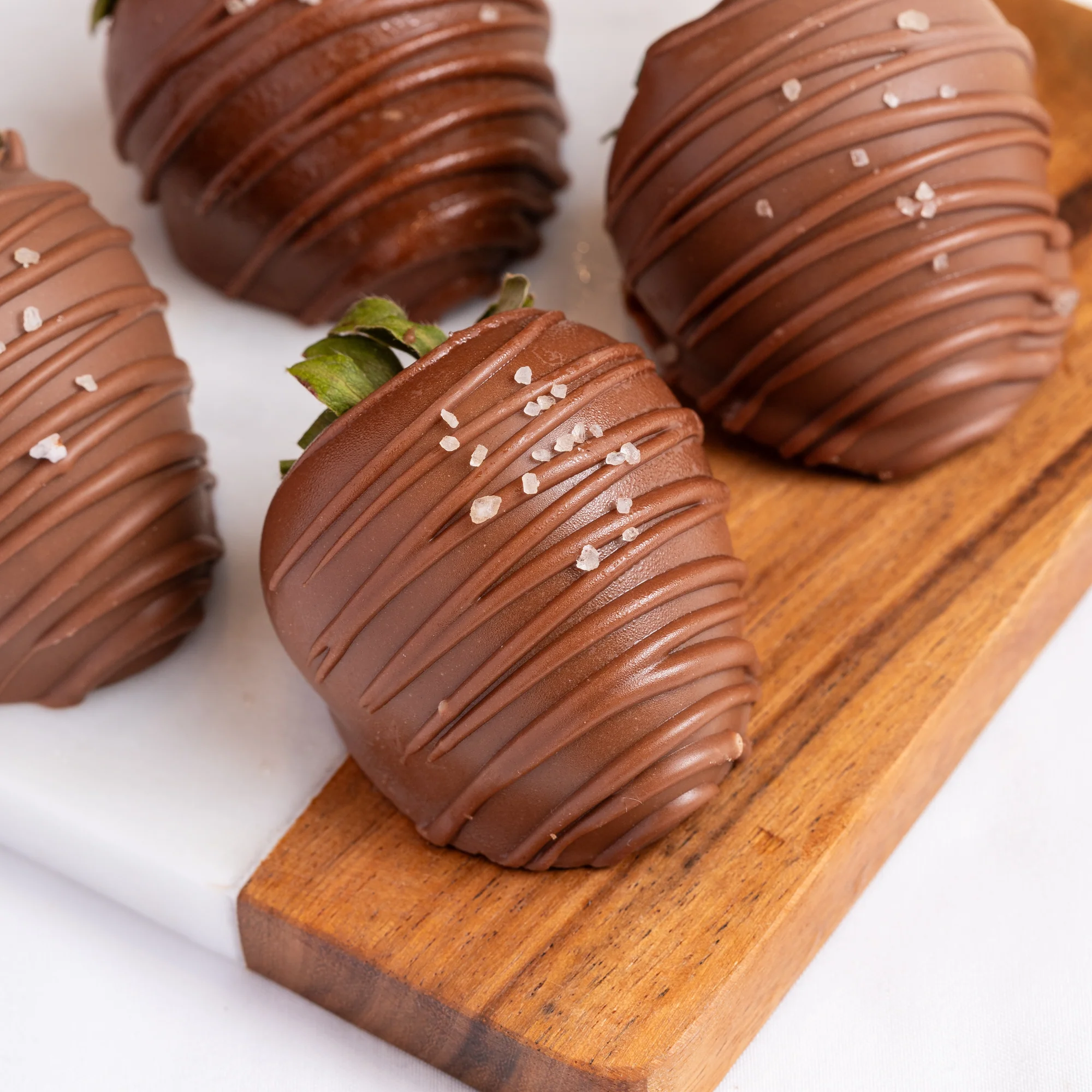 Sea Salt Caramel Belgian Chocolate Hand-Dipped Strawberries & Oreos® - Image 4
